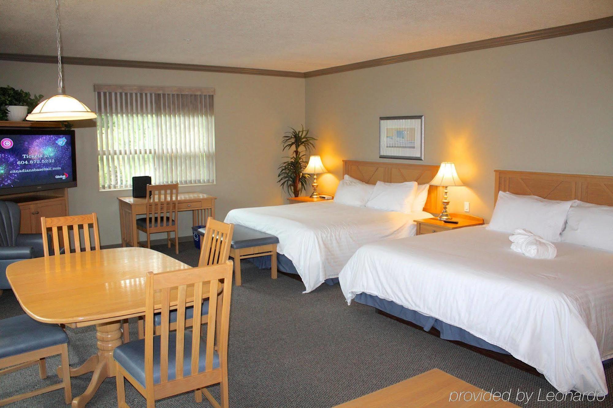 Hilltop Inn - Salmon Arm Exterior foto