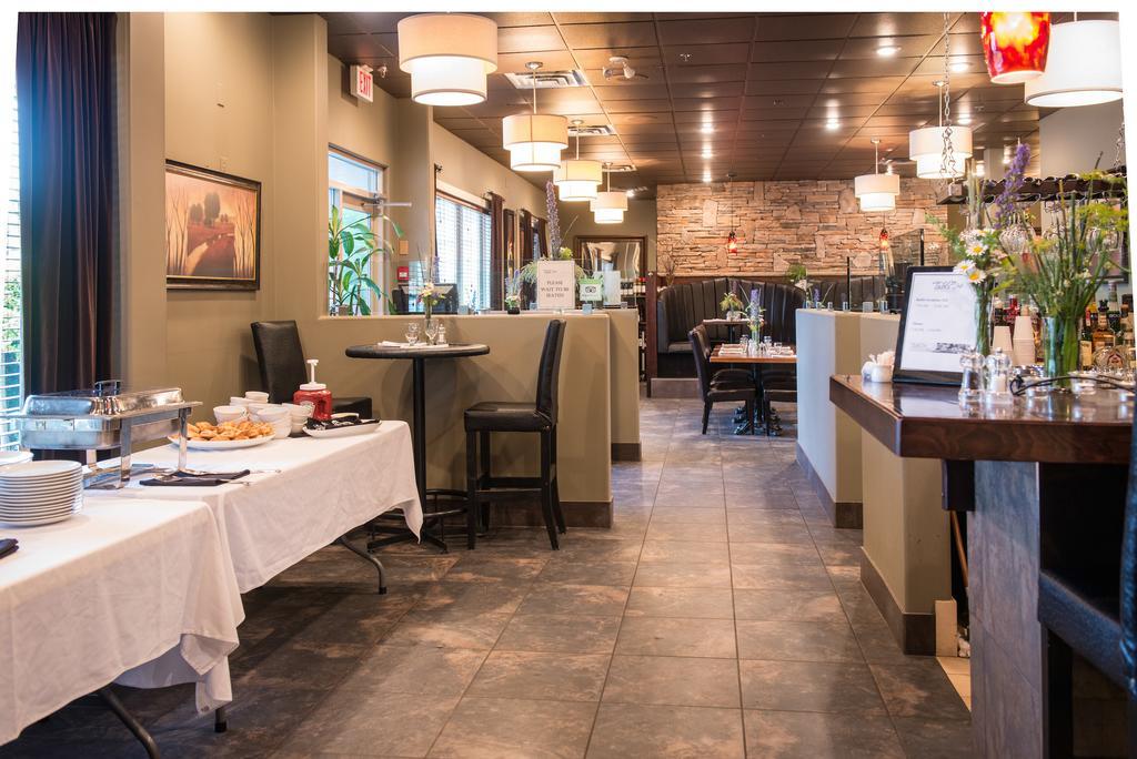Hilltop Inn - Salmon Arm Exterior foto