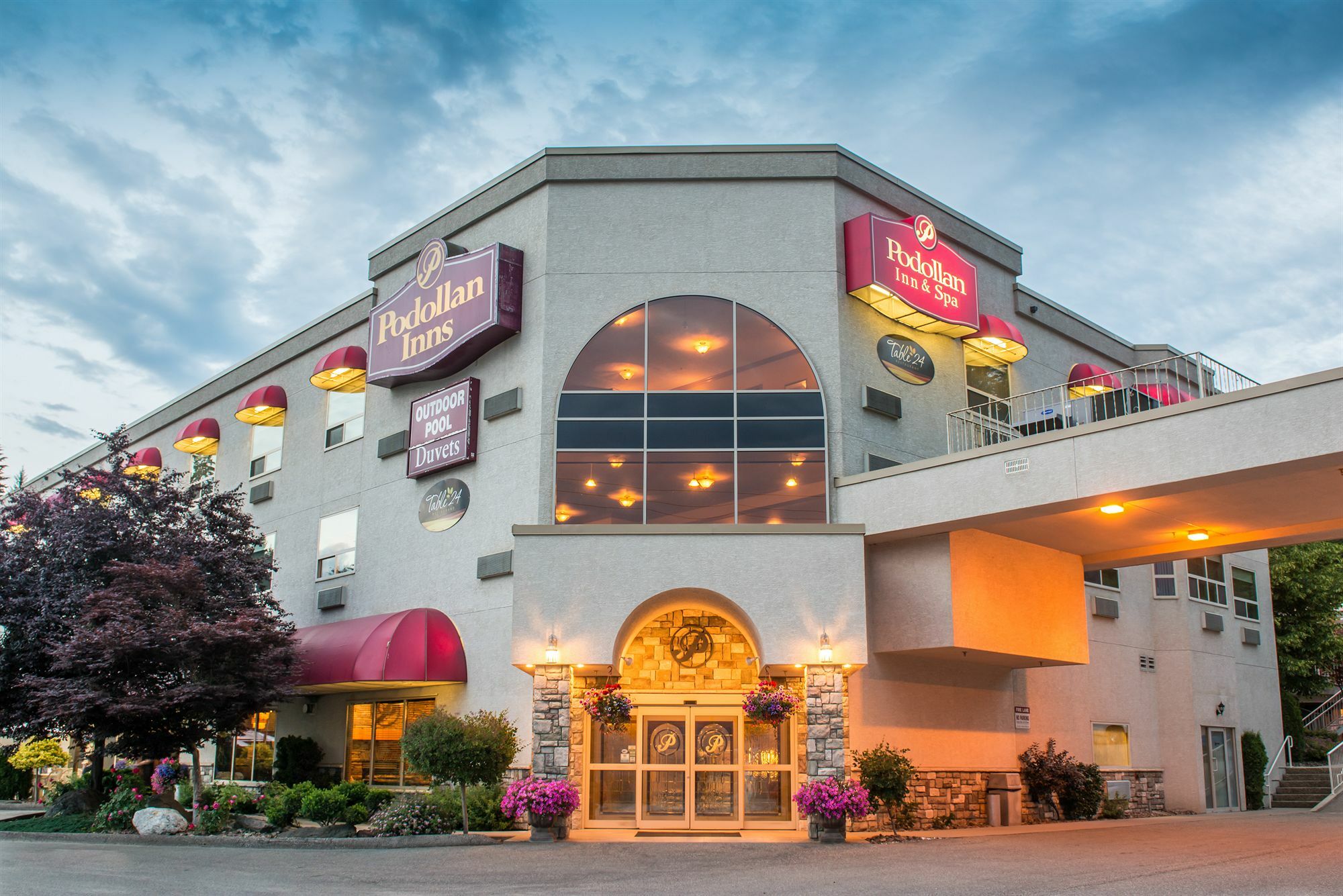 Hilltop Inn - Salmon Arm Exterior foto